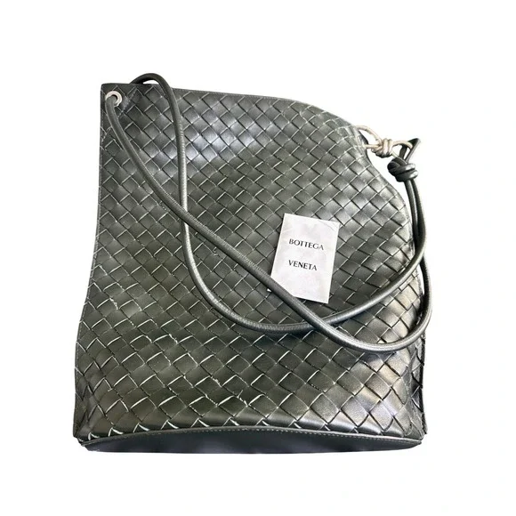 Bottega Veneta Greenish Black Leather KNOT Bucket Shoulder Bag Made in Italy - Picture 2 of 8